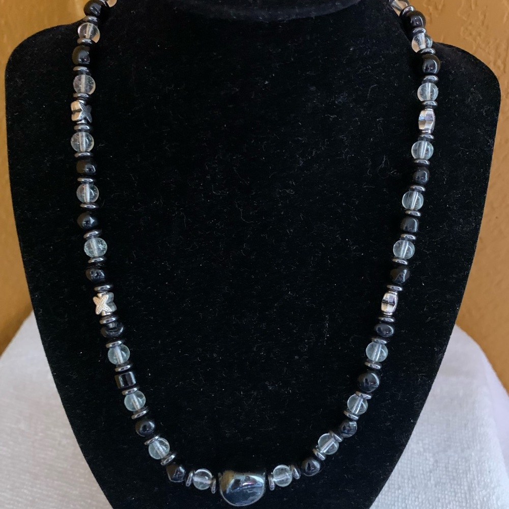 Black and clear glass bead necklace with hematite accent beads